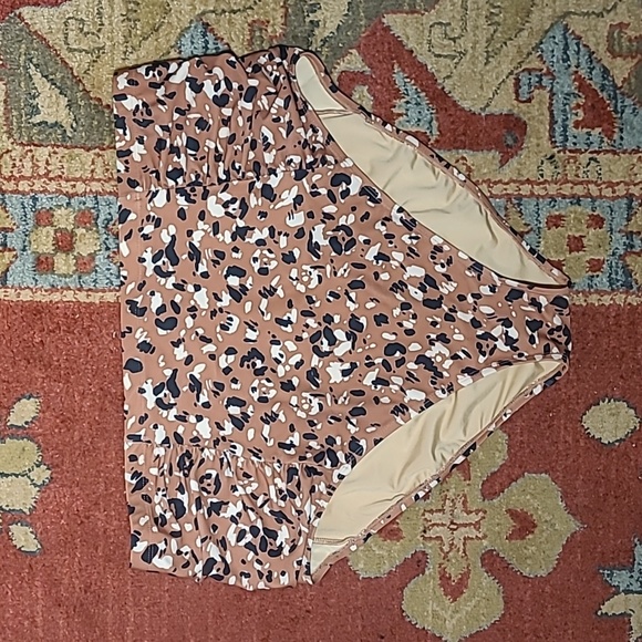 OLD NAVY PLUS SIZE ABSTRACT LEOPARD PRINT BIKINI - Picture 7 of 8